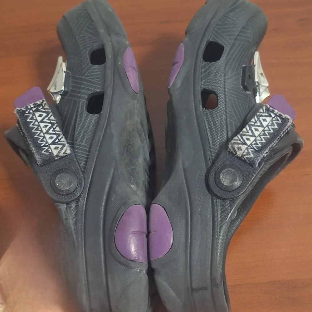 Black Panther Crocs Black Kids Shoes with Silver Spikes Sz.1